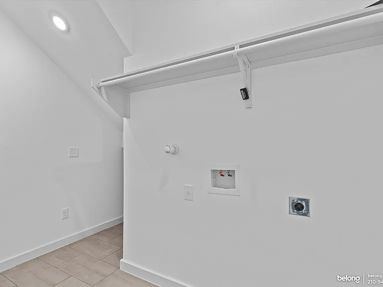 114 Gravel St — Photo 16