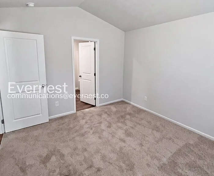 6911 Bellefontaine Ave — Photo 9