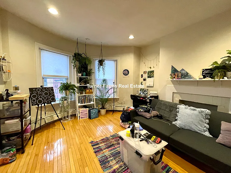 14 Wait St #3 — Photo 1