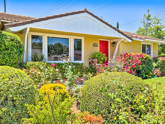 5th image of 1512 Rainbow Dr
