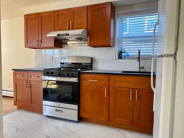 21349 35th Ave FLOOR 3