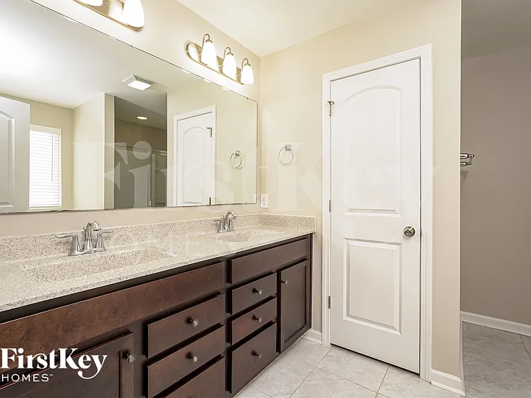 4670 Wesmar Ct — Photo 14