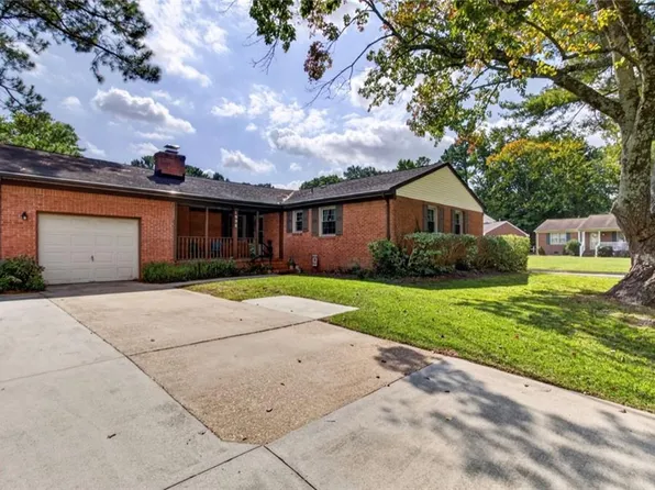 1098 Clear Springs Ln, Virginia Beach, VA 23464
