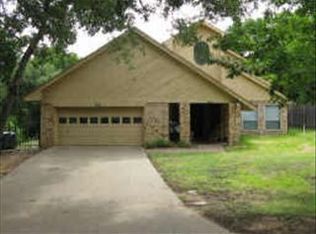 915 S Riverside Dr, Grapevine, TX 76051