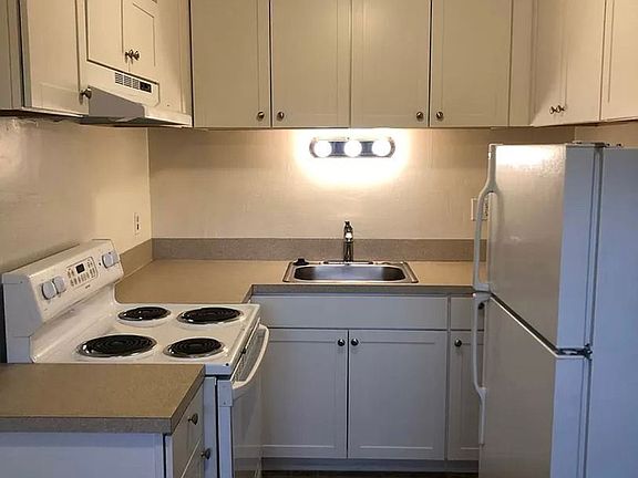 3rd image of 2225 NW 59th St APT 5