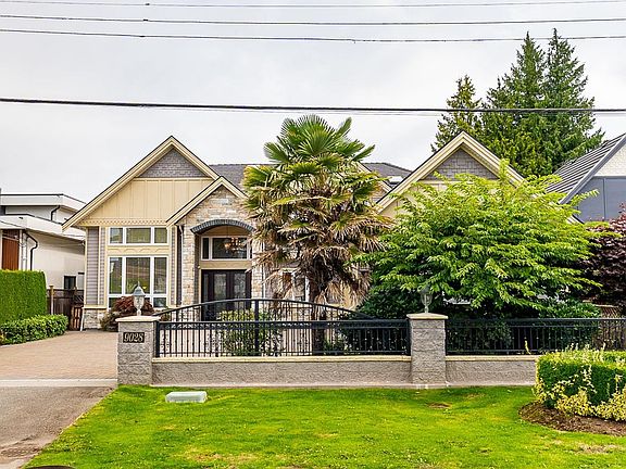 2nd image of 9028 Pinewell Cres