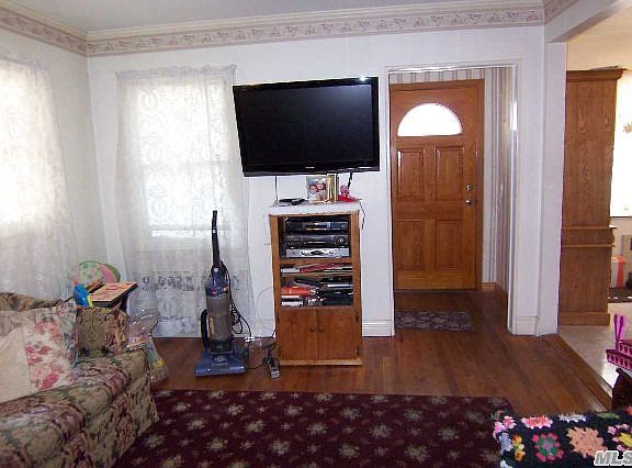 4th image of 8140 248th St