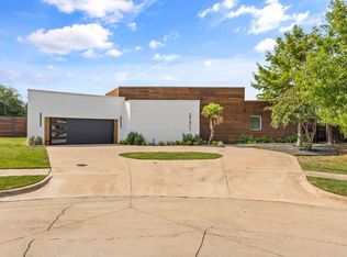 2171 Hogan Dr, Irving, TX 75038