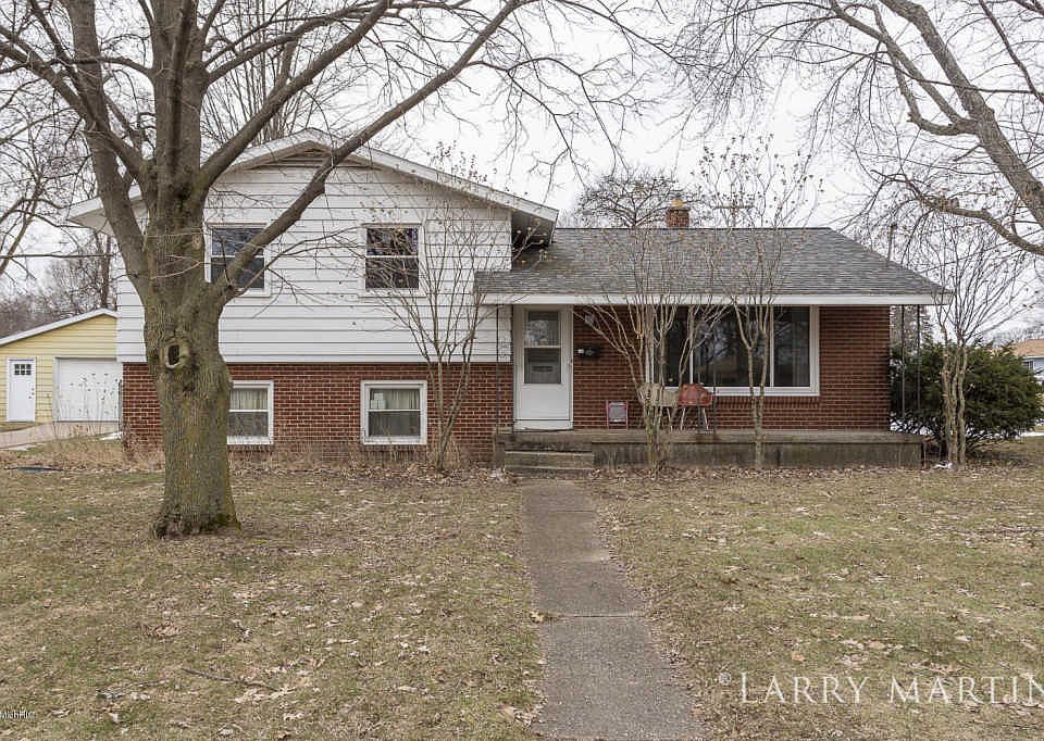 1st image of 3141 Burlingame Ave SW
