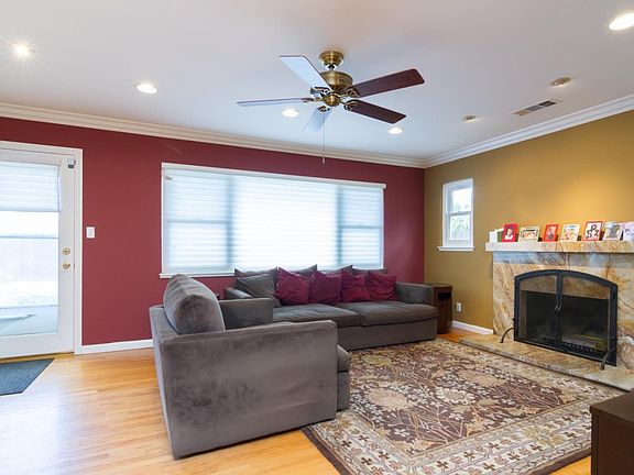 3rd image of 3610 Woodford Dr