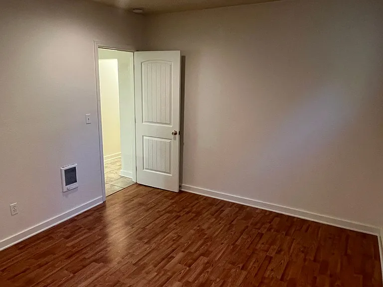 1853 Garden Ave — Photo 14