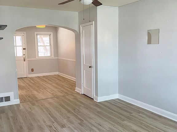 2nd image of 526 Parksley Ave