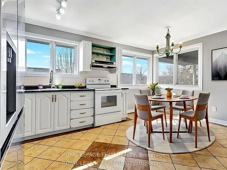 925 Moorvale St #UPPER — Photo 10