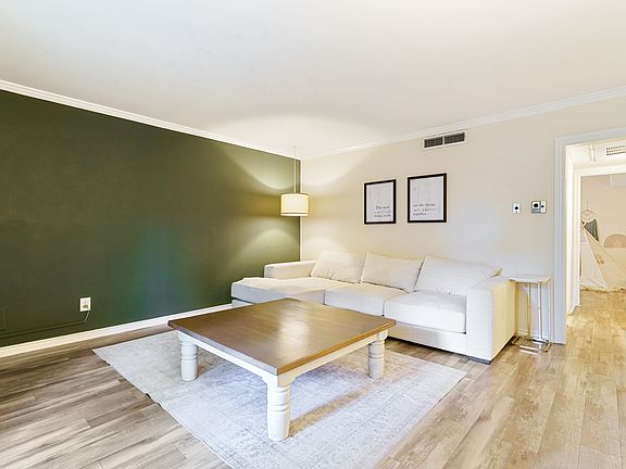 3rd image of 7707 Meadow Park Dr APT 112