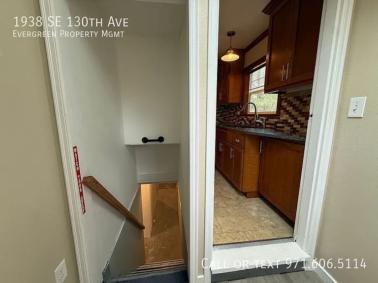 1938 SE 130th Ave — Photo 24