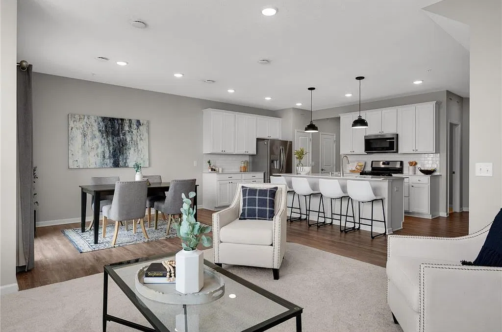 3 bed, 2.5 bath, 1854 sqft, $3,000 — Photo 1
