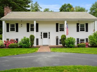 124 Arbor St, Lunenburg, MA 01462