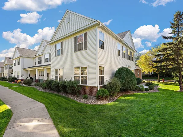 4852 Bisset Ln #9504, Inver Grove Heights, MN 55076