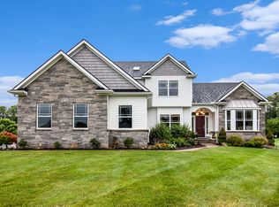 7704 Fox Trace Rd, Dexter, MI 48130