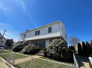 6 Jensen Rd #2, Watertown, MA 02472