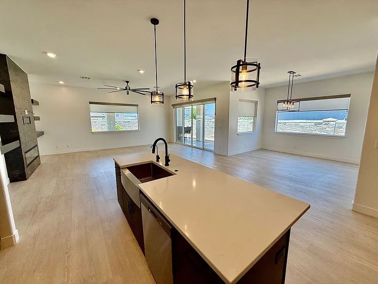 3714 S McKenzie Ln — Photo 28