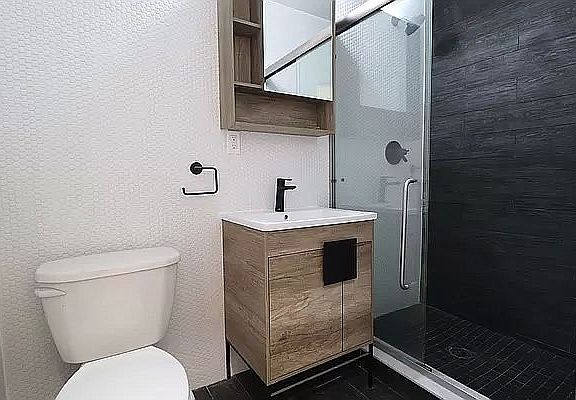 3rd image of 352 Lenox Ave #2N