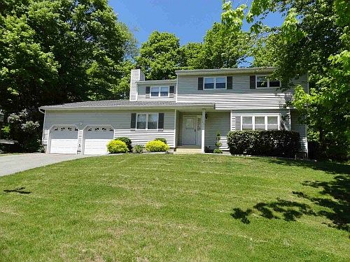 1st image of 214 Juniper Dr