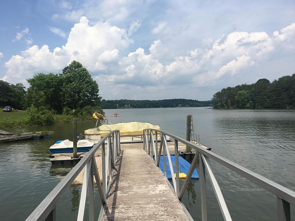 1st image of 768 Playcation Retreat Dr