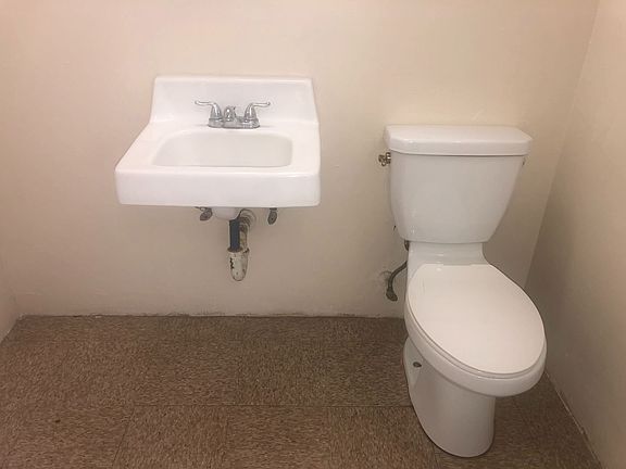 5th image of 218 Kaiulani Ave #2