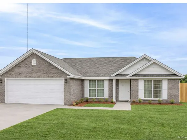 22 Meadow Walk Ct, Wetumpka, AL 36092