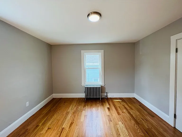 21-23 Caledonia Ave #21 — Photo 14