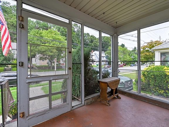 4th image of 783 Broad St