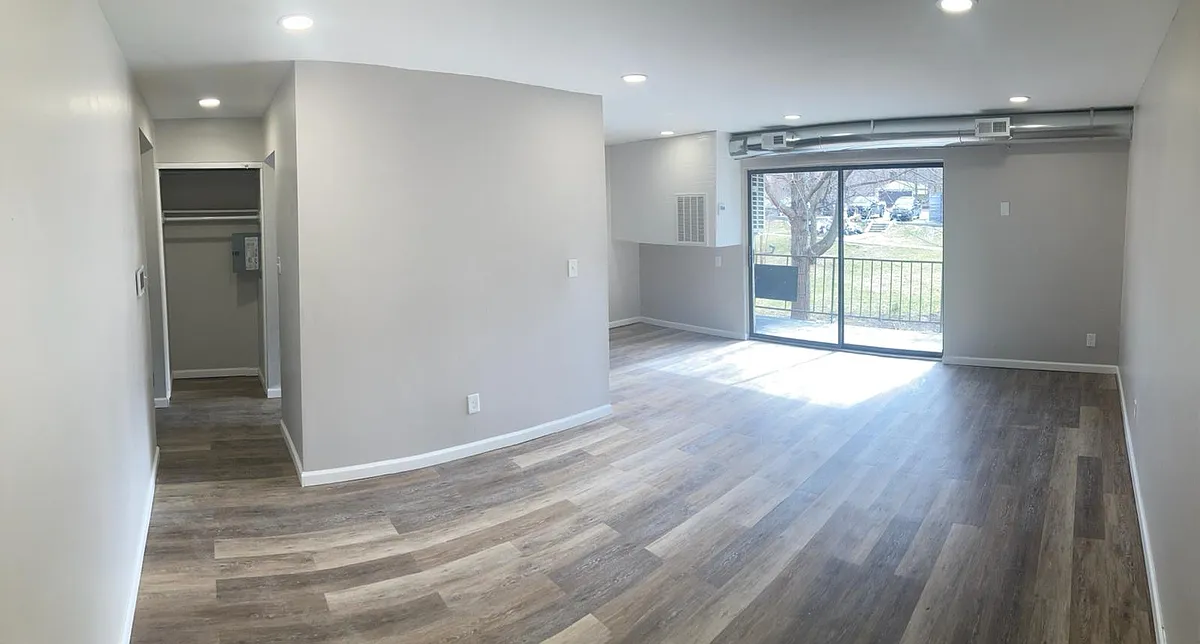 Building Photo - Euclid Estates