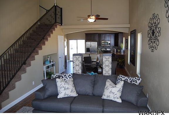 4th image of 709 Malibu Dr