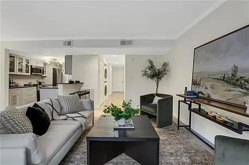 9 Ivy Gates NE Photo 1