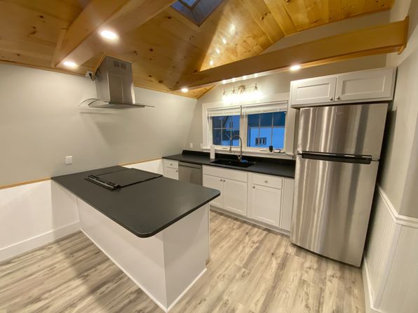 153 Court Apt4upstairsbarn