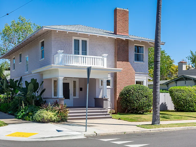 3425 Albatross St — Photo 32
