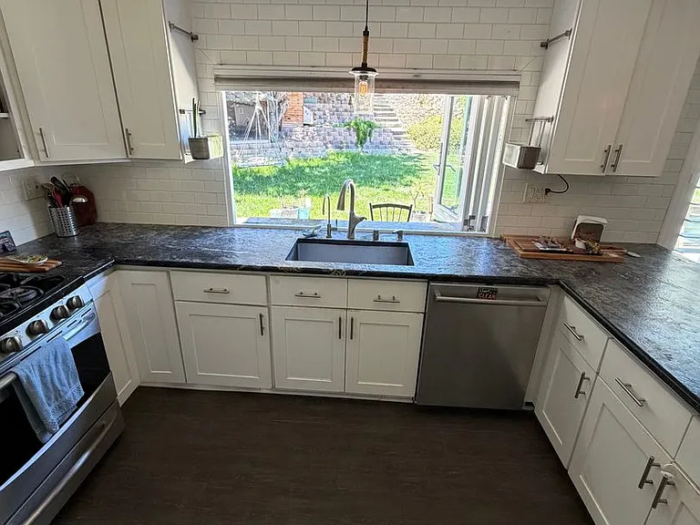 467 Mainsail Rd — Photo 3
