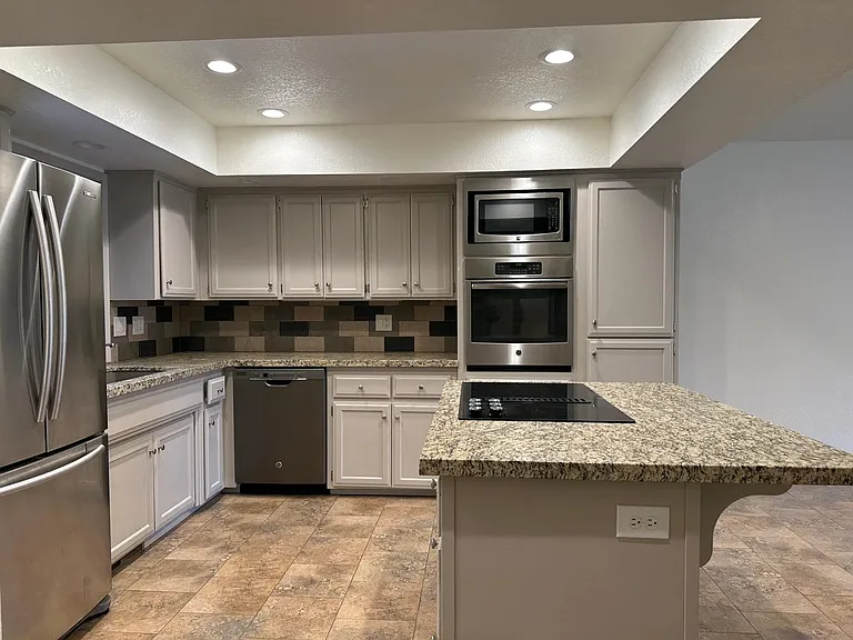 2031 Sunburst Way — Photo 5