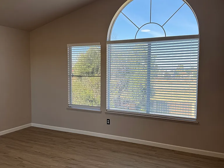 781 W Mount Diablo Ave — Photo 10