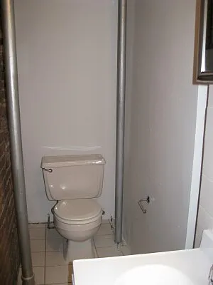 Rented by Tower Brokerage | media 52