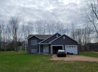 1707 106th St, New Richmond, WI 54017