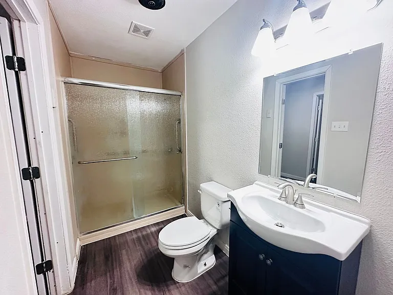 10806 Lazy Oaks Dr — Photo 15