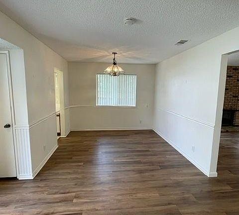 5th image of 9677 Belgrade Dr