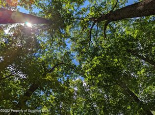 116 Cedar Ct, Hawley, PA 18428