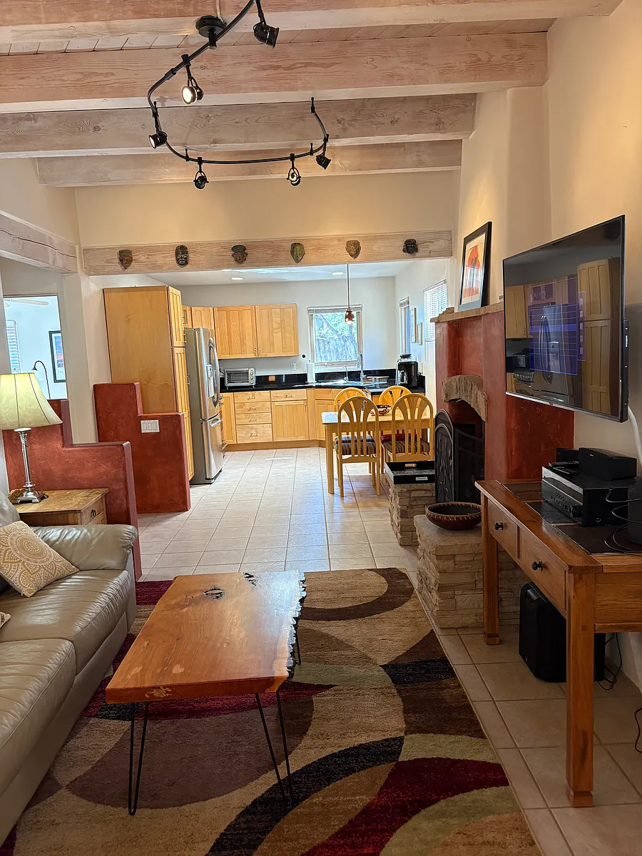 Building Photo - 778 Camino Francisca