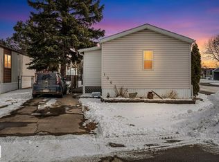 1063 Lakeland Cres, Strathcona County, AB T8H 1J5
