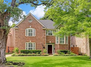 4822 Cedar St, Bellaire, TX 77401