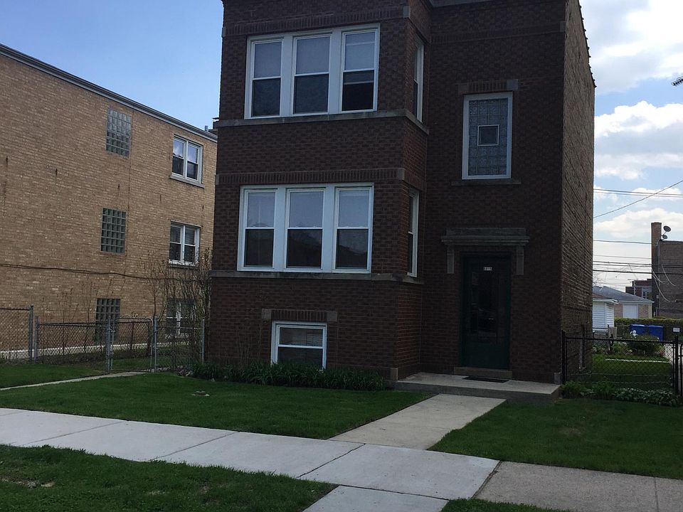 1st image of 6015 W Ardmore Ave APT 2
