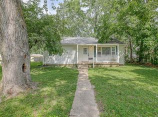 12701 7th St, Grandview, MO 64030